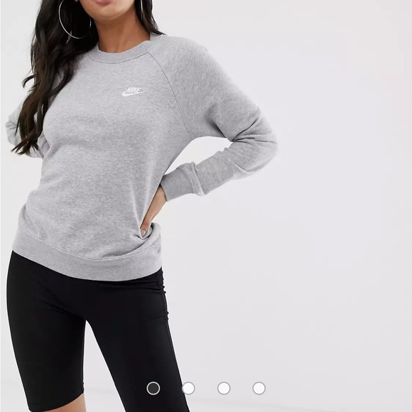 Nike Essentials Grey Sweatsuit - Picture 1 of 7